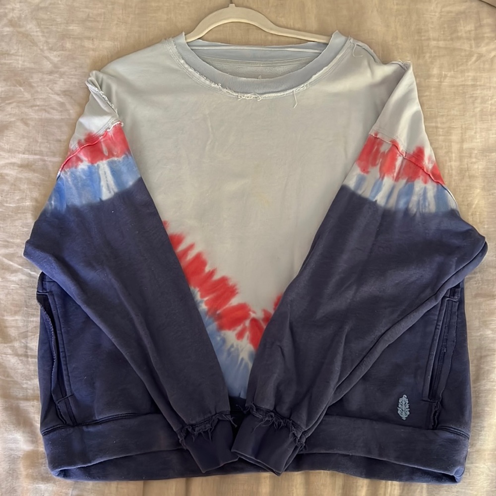 free people movement tie die crew neck with pockets. lightly worn.